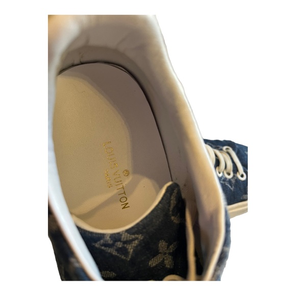 Louis Vuitton Time Out Low Top Denim Monogram Sneakers - Picture 15 of 16
